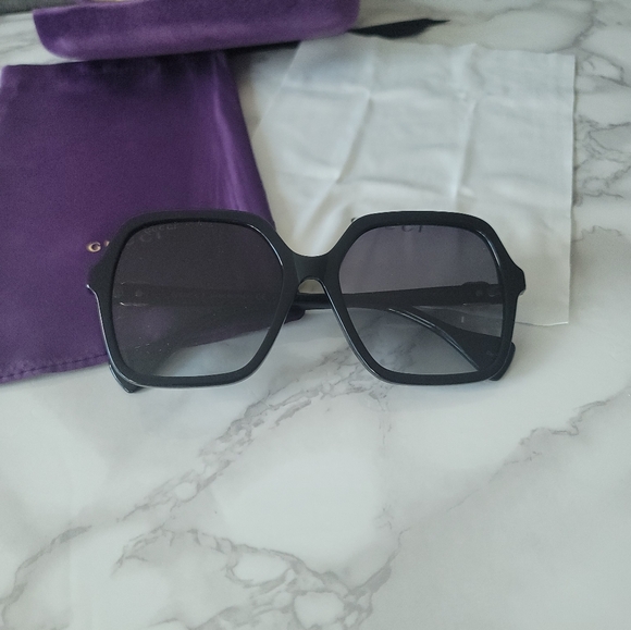 NEW Gucci Sunglasses GG1072SA With Case - Picture 8 of 16